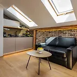 Apartament Skyline By Mb *