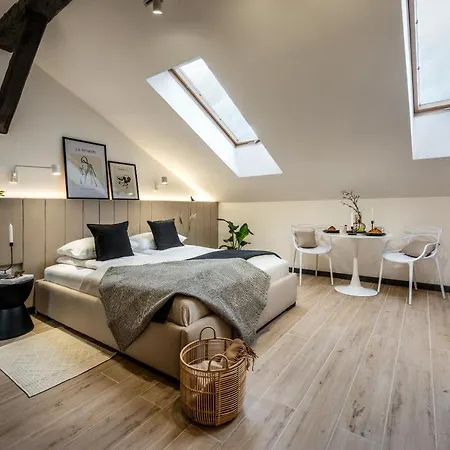 Apartament Skyline By Mb *