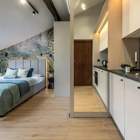 Skyline By Mb Apartament *