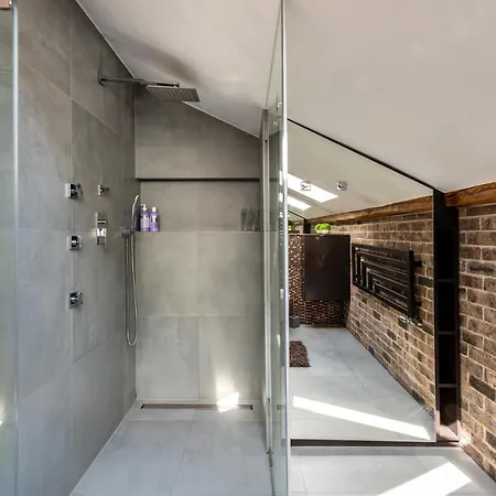 Apartament Skyline By Mb *